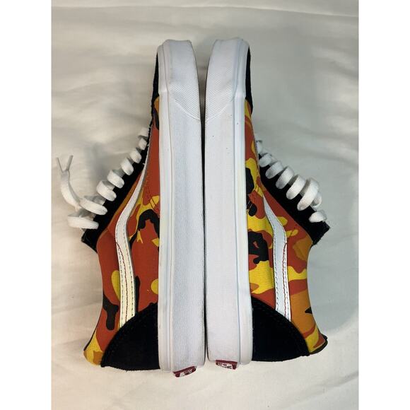 Vans Old Skool Red, Orange and Yellow Camo sneaker Women's size 9 Mens size 7.5 - Picture 5 of 5